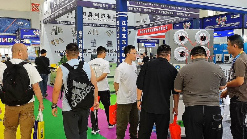 展台搭建现场安全规范，揭秘背后的标准与细节